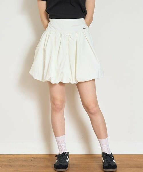 Lovetoxic / ラブトキシック ショート・ハーフ・半端丈パンツ | ナイロンバルーンスカート（白）