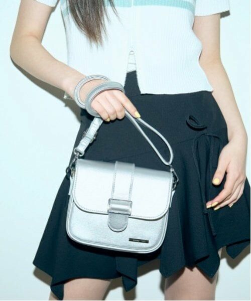 Lovetoxic / ラブトキシック ショルダーバッグ | フラップショルダー（シルバー）