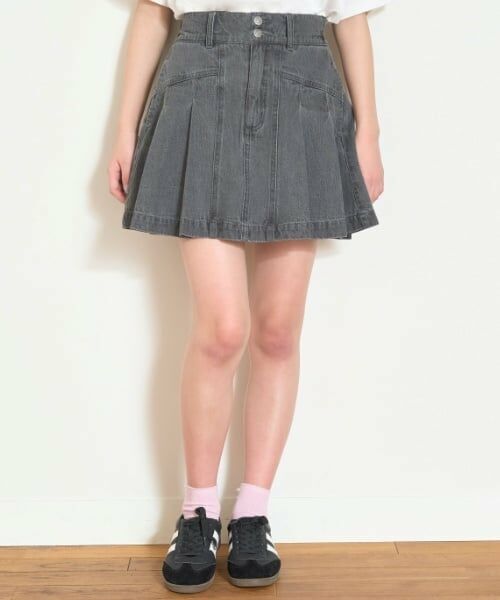 Lovetoxic / ラブトキシック ショート・ハーフ・半端丈パンツ | 美脚見えデニムプリーツスカパン（グレー）