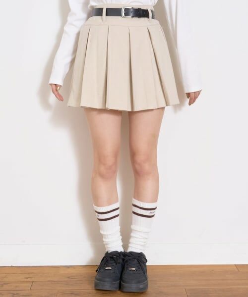 Lovetoxic / ラブトキシック ショート・ハーフ・半端丈パンツ | 【起毛】ベルトつきプリーツスカート（アイボリー）