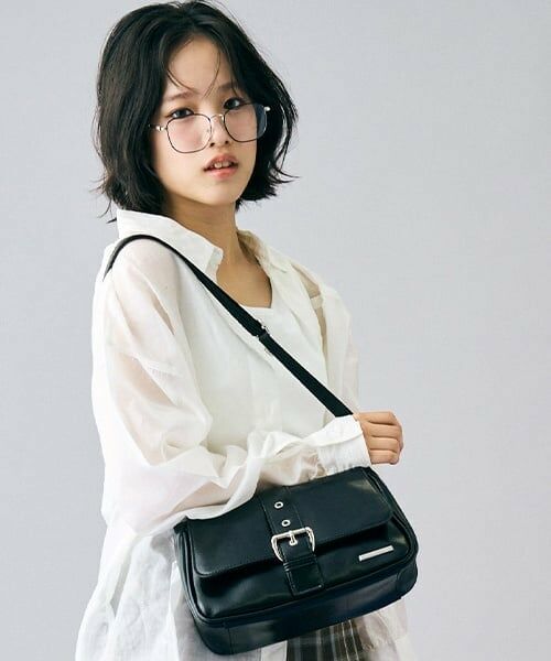 Lovetoxic / ラブトキシック ショルダーバッグ | フラップショルダーバッグ（黒）