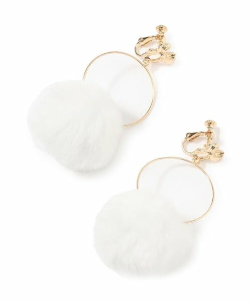 Lovetoxic / ラブトキシック ピアス・イヤリング | ファーイヤリング（オフ ホワイト）