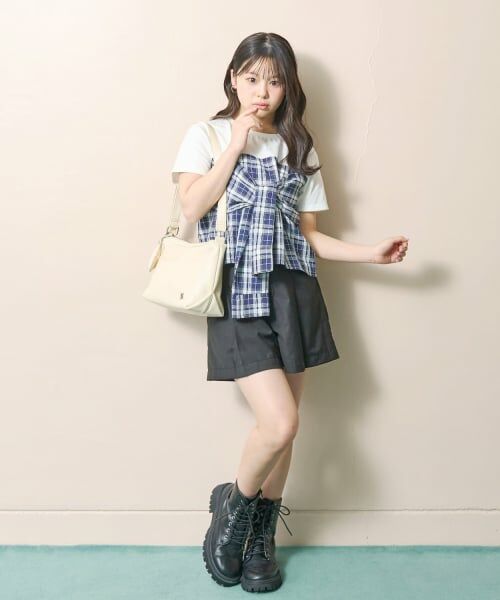 Lovetoxic / ラブトキシック ショルダーバッグ | チャームつき合皮ショルダー（アイボリー）