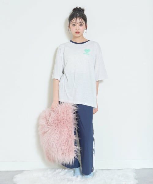 Lovetoxic / ラブトキシック ルームウェア | 【ルームウェア/パジャマ】半袖ハートバックプリントTシャツ&ラインロングパンツセット(ライト グレー)