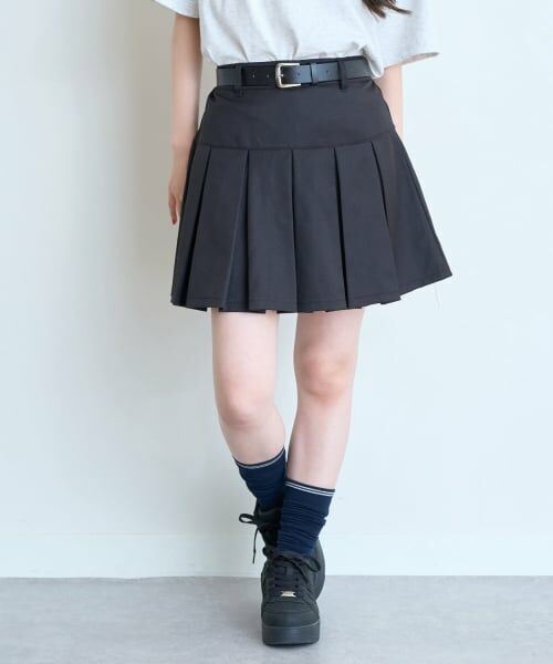 Lovetoxic / ラブトキシック ショート・ハーフ・半端丈パンツ | 【イージーケア】ベルトつきプリーツスカート(黒)