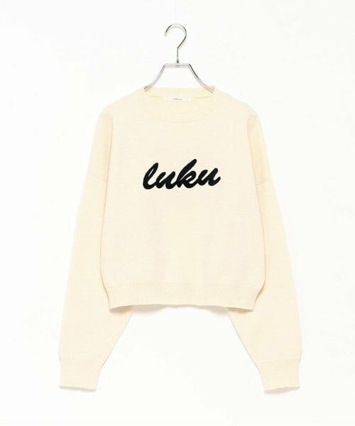 LUKU nari / ルクナーリ ニット・セーター | 刺繍ロゴニットプルオーバー（アイボリー）