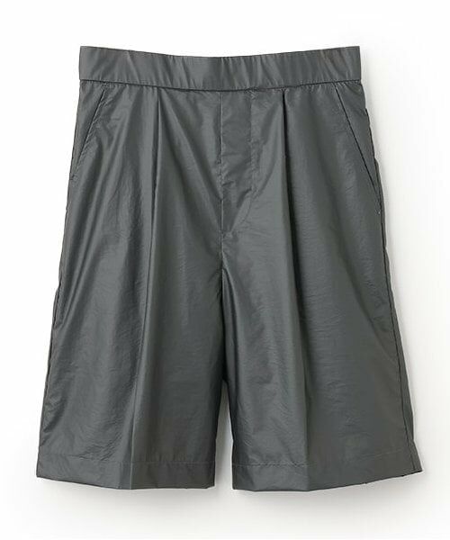 LUKU nari / ルクナーリ ショート・ハーフ・半端丈パンツ | メタリックハーフパンツ（黒）