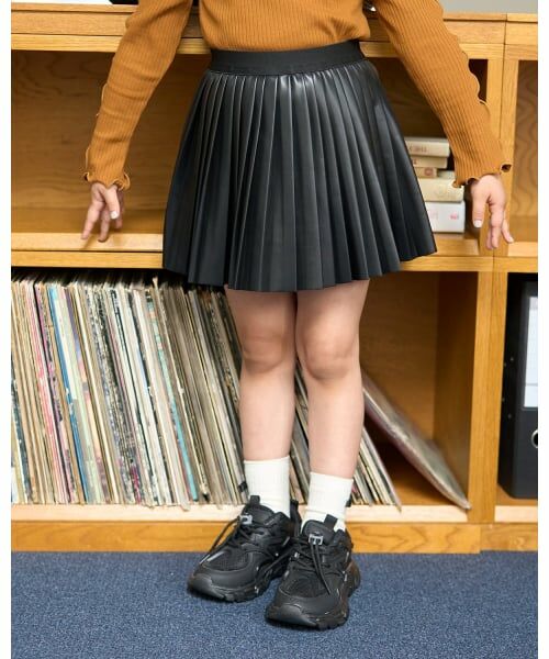 Lycee mine / リセマイン ミニ・ひざ丈スカート | 【やわらか合皮】プリーツスカート(インパン付き)（黒）