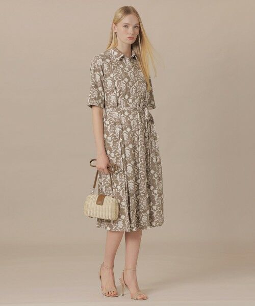 MACKINTOSH LONDON(L Size) / マッキントッシュ ロンドン (エル サイズ) ロング・マキシ丈ワンピース | 【婦人画報4月号掲載】【L】【BIBURY FLOWER】バイブリーフラワースムースワンピース | 詳細2