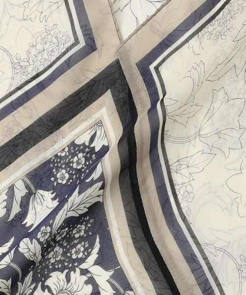 MACKINTOSH LONDON / マッキントッシュ ロンドン  マフラー・ショール・スヌード・ストール | 【婦人画報掲載】【BIBURY FLOWER】バイブリーフラワーループドスカーフ | 詳細6