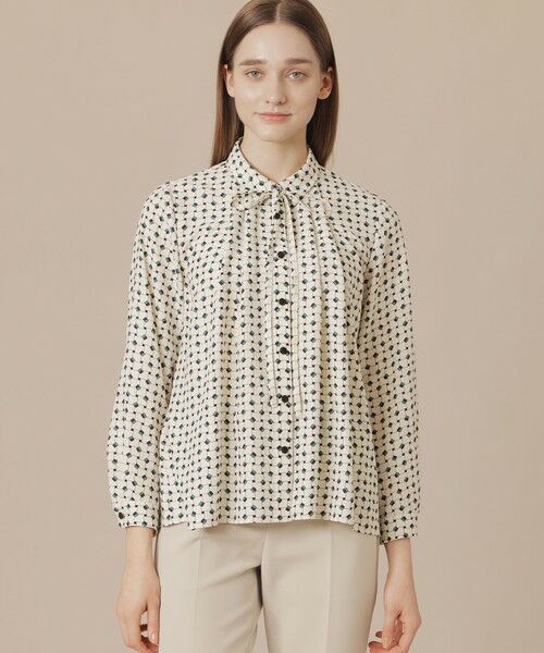 MACKINTOSH LONDON/マッキントッシュ ロンドン ハミングバスケットプリントブラウス ホワイト系その他 40 MACKINTOSH LONDON/マッキントッシュ ロンドン ハミングバスケットプリントブラウス ホワイト系その他 40