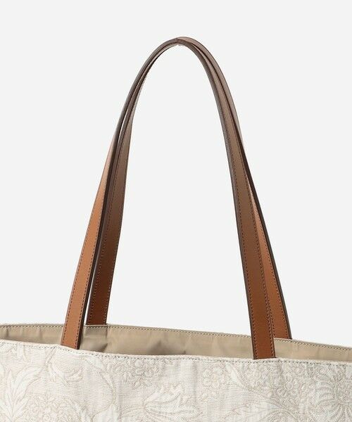 MACKINTOSH LONDON / マッキントッシュ ロンドン  メッセンジャーバッグ・ウエストポーチ | 【BIBURY FLOWER】バイブリージャカードリバーシブルバッグ | 詳細11