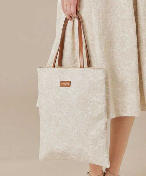 MACKINTOSH LONDON / マッキントッシュ ロンドン  メッセンジャーバッグ・ウエストポーチ | 【BIBURY FLOWER】バイブリージャカードリバーシブルバッグ | 詳細2