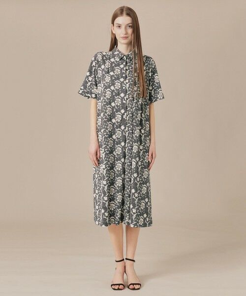 MACKINTOSH LONDON / マッキントッシュ ロンドン  ロング・マキシ丈ワンピース | 【婦人画報掲載】【BIBURY FLOWER】トーナルバイブリーフラワージャージーワンピース | 詳細2