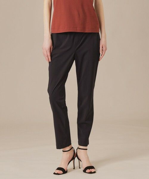 MACKINTOSH LONDON/マッキントッシュ ロンドン 【婦人画報掲載】【Lesbury Easy Pants/レスベリー イージーパンツ】トリコットストレッチクロップトパンツ ブラック 36 MACKINTOSH LONDON/マッキントッシュ ロンドン 【婦人画報掲載】【Lesbury Easy Pants/レスベリー イージーパンツ】トリコットストレッチクロップトパンツ ブラック 36