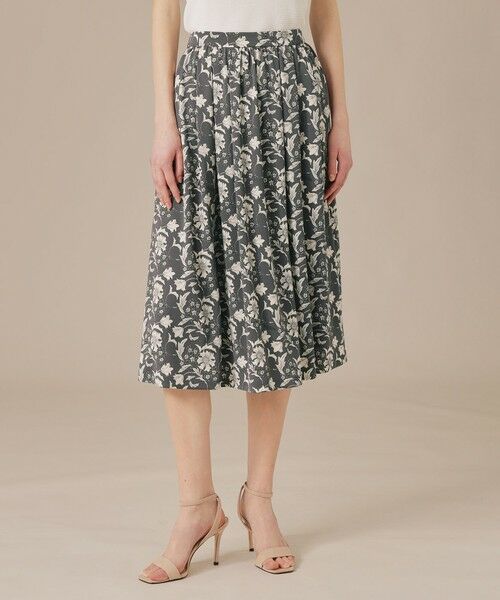 MACKINTOSH LONDON/マッキントッシュ ロンドン 【BIBURY FLOWER】トーナルバイブリーフラワージャージスカート チャコールグレー 36 MACKINTOSH LONDON/マッキントッシュ ロンドン 【BIBURY FLOWER】トーナルバイブリーフラワージャージスカート チャコールグレー 36