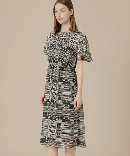 MACKINTOSH LONDON/マッキントッシュ ロンドン ダイヤボーダープリントワンピース ブラック 40 MACKINTOSH LONDON/マッキントッシュ ロンドン ダイヤボーダープリントワンピース ブラック 40