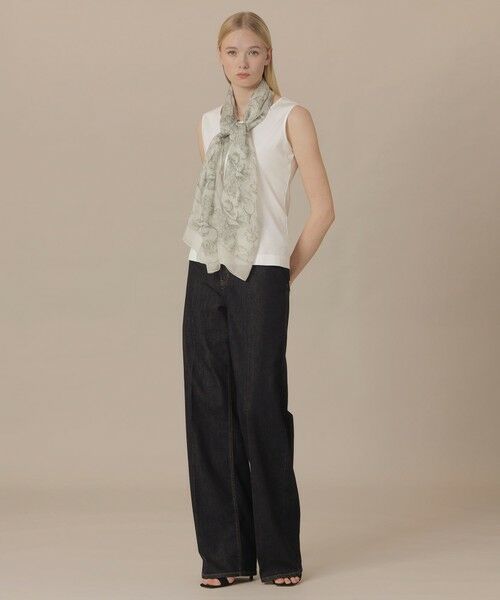 MACKINTOSH LONDON / マッキントッシュ ロンドン  マフラー・ショール・スヌード・ストール | 【婦人画報4月号掲載】【BIBURY FLOWER】スケッチバイブリーフラワーウェアラブルスカーフ | 詳細2