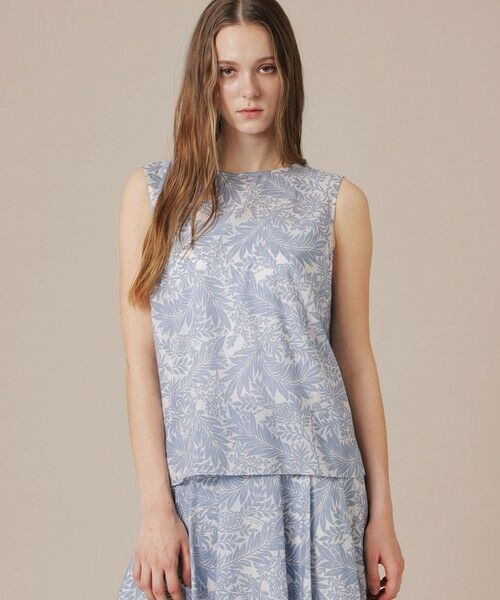 MACKINTOSH LONDON / マッキントッシュ ロンドン  シャツ・ブラウス | リーフプリントノースリーブブラウス（ブルー）