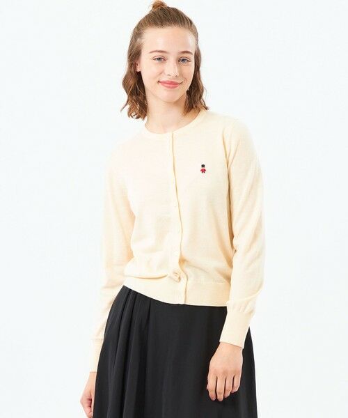 MACKINTOSH PHILOSOPHY/マッキントッシュ フィロソフィー 【WEB&一部店舗限定】バッキンガムベア ワッペンニットカーディガン オフホワイト2 38 MACKINTOSH PHILOSOPHY/マッキントッシュ フィロソフィー 【WEB&一部店舗限定】バッキンガムベア ワッペンニットカーディガン オフホワイト2 38