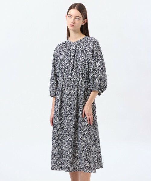 MACKINTOSH PHILOSOPHY / マッキントッシュ フィロソフィー ロング・マキシ丈ワンピース | バイカラーフラワープリントワンピース（オフホワイト2）