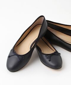 ベーシックなフォルムのバレエシューズ。<BR>落ち着いたカラーで、NON NOのお洋服とコーディネイトをお楽しみいただけます。