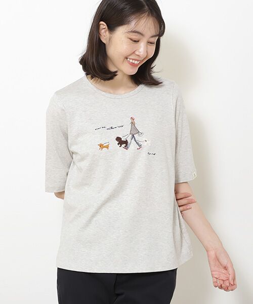 Mademoiselle NON NON / マドモアゼルノンノン Tシャツ | 40/2トルコオーガニック天竺　クルーネックAラインTシャツ【5分袖】【犬の散歩の風景】 | 詳細3