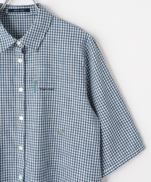 Mademoiselle NON NON / マドモアゼルノンノン シャツ・ブラウス | セルビッチダンガリー カモミールモチーフ刺繍入りシャツ | 詳細3