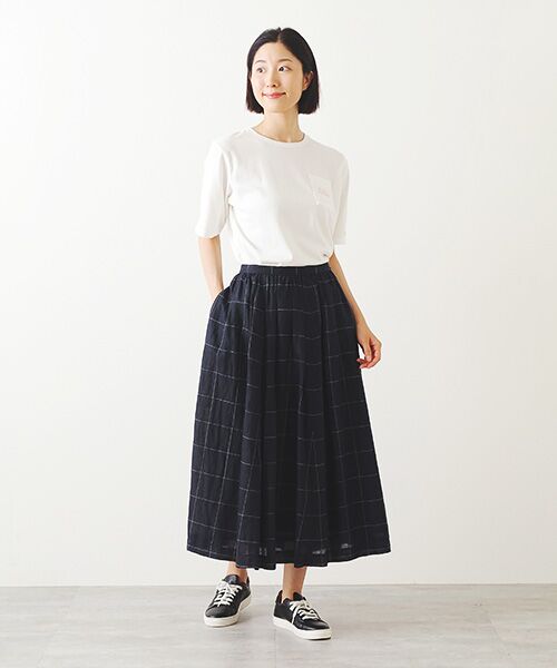 Mademoiselle NON NON / マドモアゼルノンノン ロング・マキシ丈スカート | リヨセル/ラミー交織シャンブレー 6枚接ぎギャザーフレアースカート | 詳細5