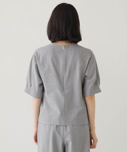 Mademoiselle NON NON / マドモアゼルノンノン シャツ・ブラウス | 2WAYストレッチシアサッカー ドルマンスリーブオーバーブラウス | 詳細9