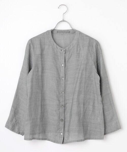 Mademoiselle NON NON / マドモアゼルノンノン シャツ・ブラウス | リヨセル/ラミー交織シャンブレー ノーカラーブラウス（スモークグリーン）