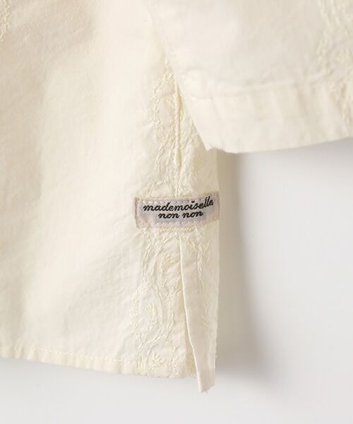 Mademoiselle NON NON / マドモアゼルノンノン シャツ・ブラウス | タイプライター ロゴ&フラワーストライプ刺繍ブラウス | 詳細4