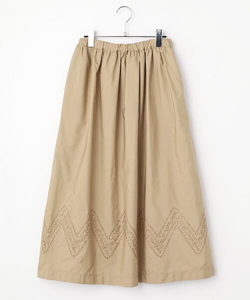Mademoiselle NON NON / マドモアゼルノンノン ロング・マキシ丈スカート | ブロード刺繍 (LOGO BORDER)  ギャザーフレアースカート（ライトベージュ）