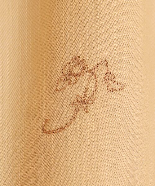 Mademoiselle NON NON / マドモアゼルノンノン ロング・マキシ丈スカート | デニムライクストレッチクロス ビオラ刺繍入りタックスカート | 詳細5