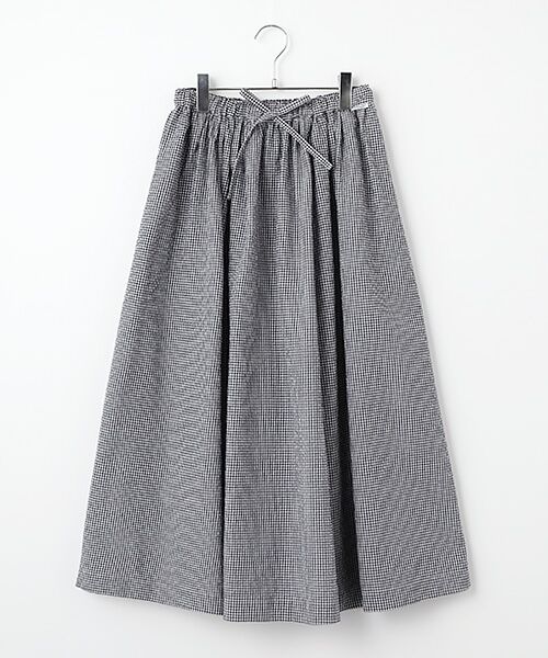 Mademoiselle NON NON / マドモアゼルノンノン ロング・マキシ丈スカート | シャーリングギンガム ギャザーフレアースカート（ネイビー×シロ）
