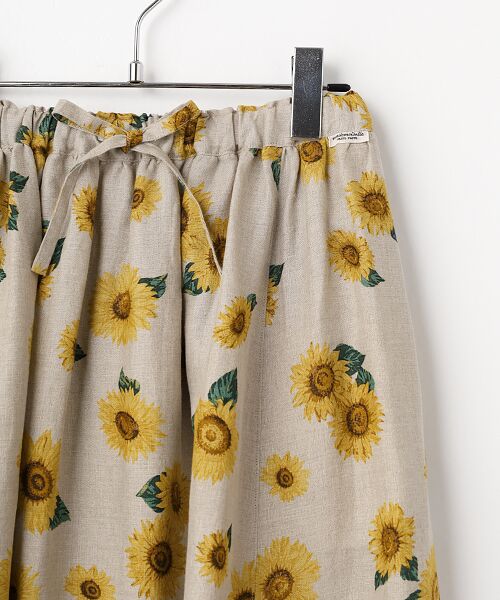 Mademoiselle NON NON / マドモアゼルノンノン ロング・マキシ丈スカート | リネンプリント SUNFLOWER柄ギャザーフレアースカート | 詳細2