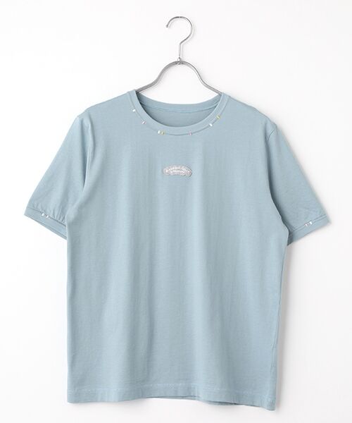 Mademoiselle NON NON / マドモアゼルノンノン Tシャツ | エアーコットン天竺 ワッペン&3色ステッチ刺繍Tシャツ（グレイッシュブルー）