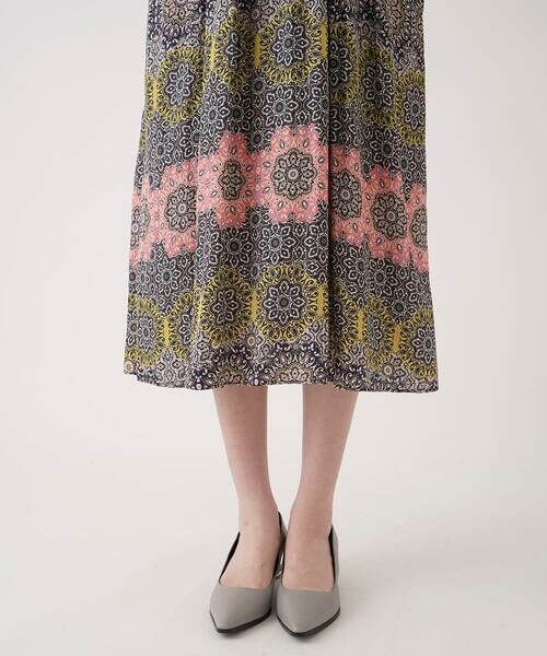 Maison de CINQ / メゾン ドゥ サンク ロング・マキシ丈ワンピース | 【小さいサイズ】ヴィンテージ風モチーフ総柄ワンピース | 詳細9