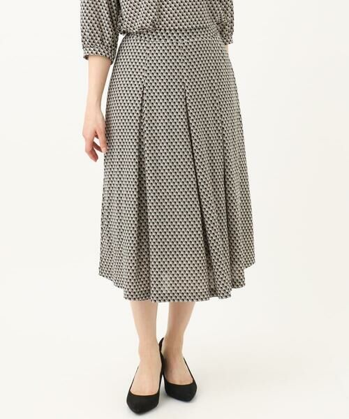Maison de CINQ / メゾン ドゥ サンク ロング・マキシ丈スカート | 【小さいサイズ】幾何柄ジャージータックスカート/洗える/セットアップ対応 | 詳細1