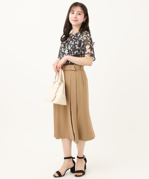 【新品タグ付き】TAN ベルト付きニットスカート カットオフニットスカート、ベルト付き - ブラウン | ZARA Japan