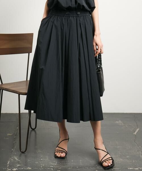 Maison de CINQ / メゾン ドゥ サンク ロング・マキシ丈スカート | [小さいサイズ]スピンドルギャザースカート 無地(ドライタッチ/セットアップ対応) | 詳細3