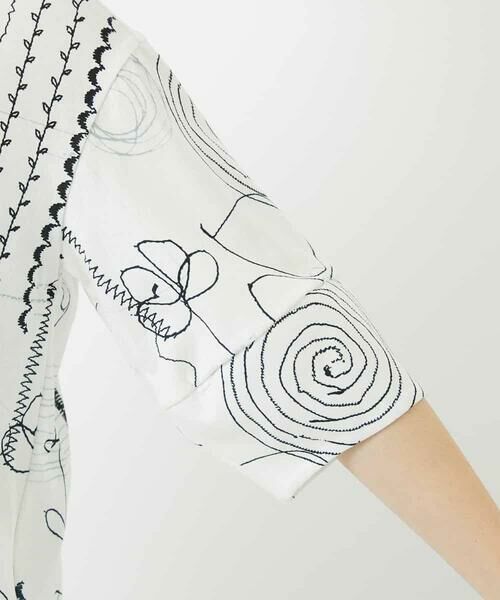 Maison de CINQ / メゾン ドゥ サンク カットソー | [日本製]線描きフラワープリントカットソー | 詳細10