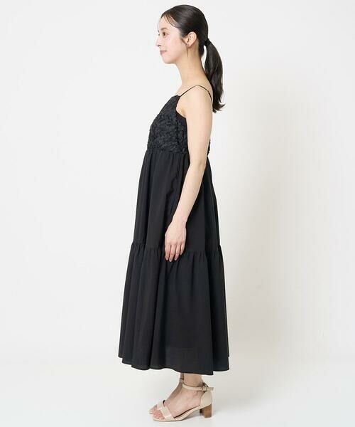 Maison de CINQ / メゾン ドゥ サンク ロング・マキシ丈ワンピース | 【小さいサイズ】フラワー3D刺繍ティアードキャミワンピース/洗える | 詳細4