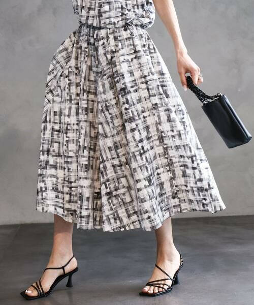 Maison de CINQ / メゾン ドゥ サンク ロング・マキシ丈スカート | [小さいサイズ]かすれチェック柄ギャザースカート(セットアップ対応) | 詳細1
