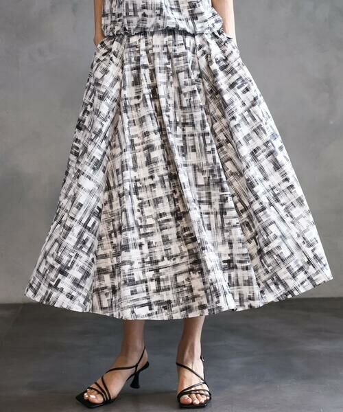 Maison de CINQ / メゾン ドゥ サンク ロング・マキシ丈スカート | [小さいサイズ]かすれチェック柄ギャザースカート(セットアップ対応) | 詳細2