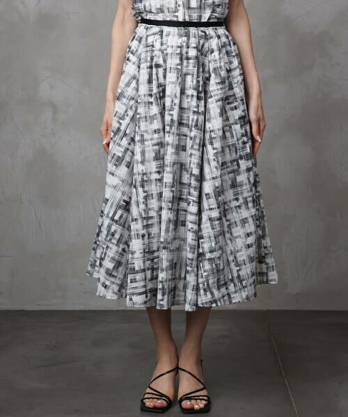 Maison de CINQ / メゾン ドゥ サンク ロング・マキシ丈スカート | [小さいサイズ]かすれチェック柄ギャザースカート(セットアップ対応) | 詳細3