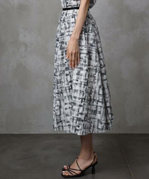 Maison de CINQ / メゾン ドゥ サンク ロング・マキシ丈スカート | [小さいサイズ]かすれチェック柄ギャザースカート(セットアップ対応) | 詳細4