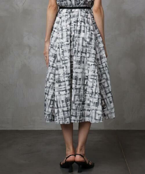 Maison de CINQ / メゾン ドゥ サンク ロング・マキシ丈スカート | [小さいサイズ]かすれチェック柄ギャザースカート(セットアップ対応) | 詳細5