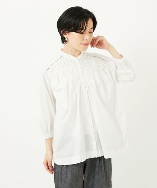 Maison de CINQ / メゾン ドゥ サンク シャツ・ブラウス | バンドカラーハンドスモッキング7分袖ブラウス | 詳細2