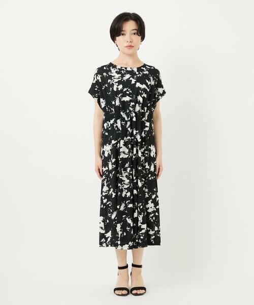 Maison de CINQ / メゾン ドゥ サンク ロング・マキシ丈ワンピース | [日本製]ブラッシュパターンフレンチスリーブワンピース | 詳細2